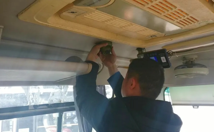 馬鞍山長客 含山長運開展車載設備專項檢修