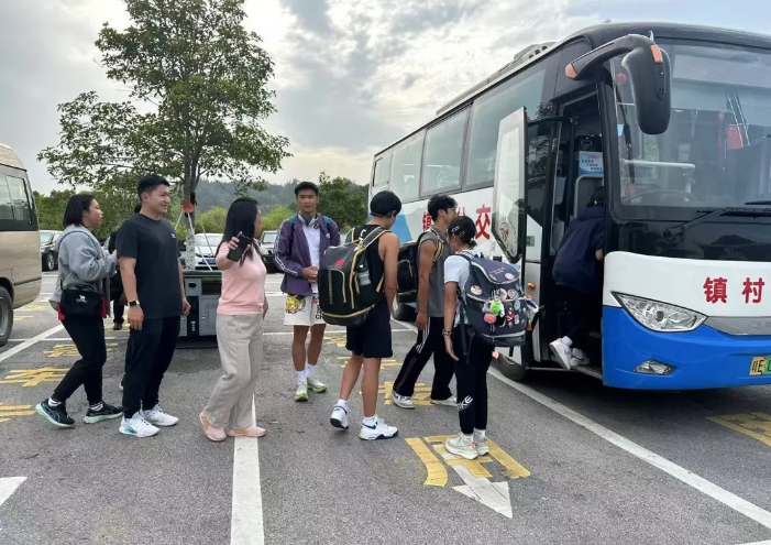 生產經營 || 上饒汽運:護航2025年德興鐵人三項亞洲杯賽暨中國鐵三聯賽