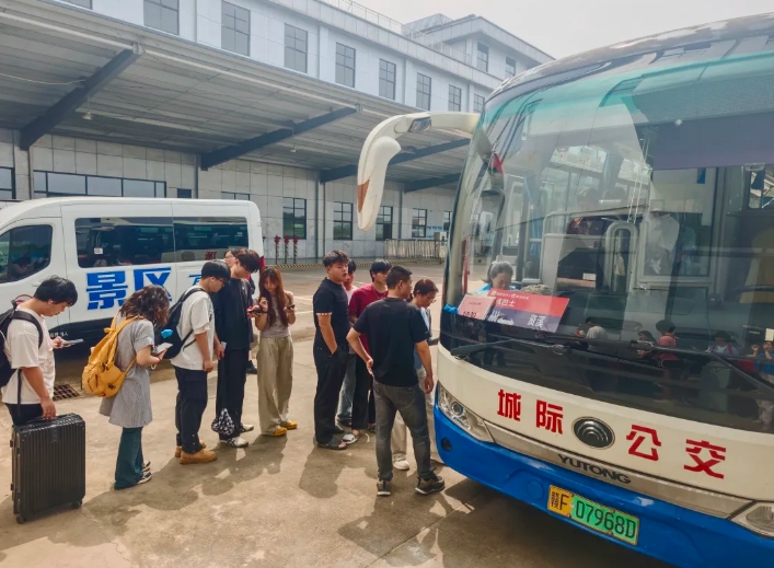 9.9元車票點燃出游熱 撫州長運全力保障大覺山“五一”出行潮