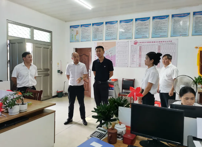 上饒汽運：開展“雙節”前安全督查 筑牢安全運輸防線